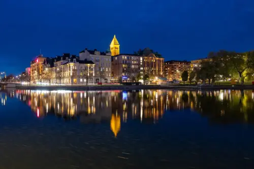 FotograFia-bildmix-strommen-norrkoping-kvallsljus-spegling