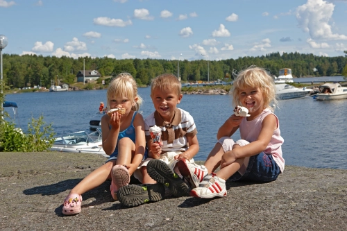 FotograFia-foretag-ostsvenska-turistrad-turism-skargard-glass-barn-sommar