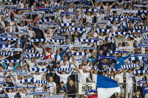 FotograFia-sport-fotboll-ifknorrkoping-ettlivettlag-curvanordal-laktare-publik-heja-fans