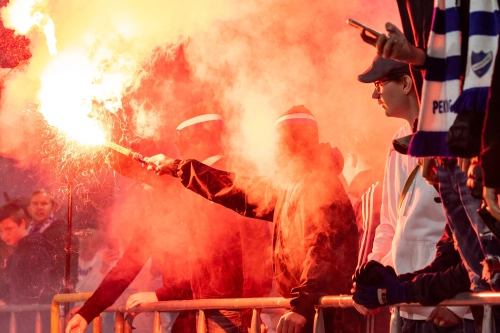 FotograFia-sport-fotboll-ifknorrkoping-laktare-publik-heja-fans